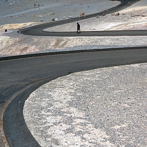 Tourist dies at Death Valley after being stranded in high heat