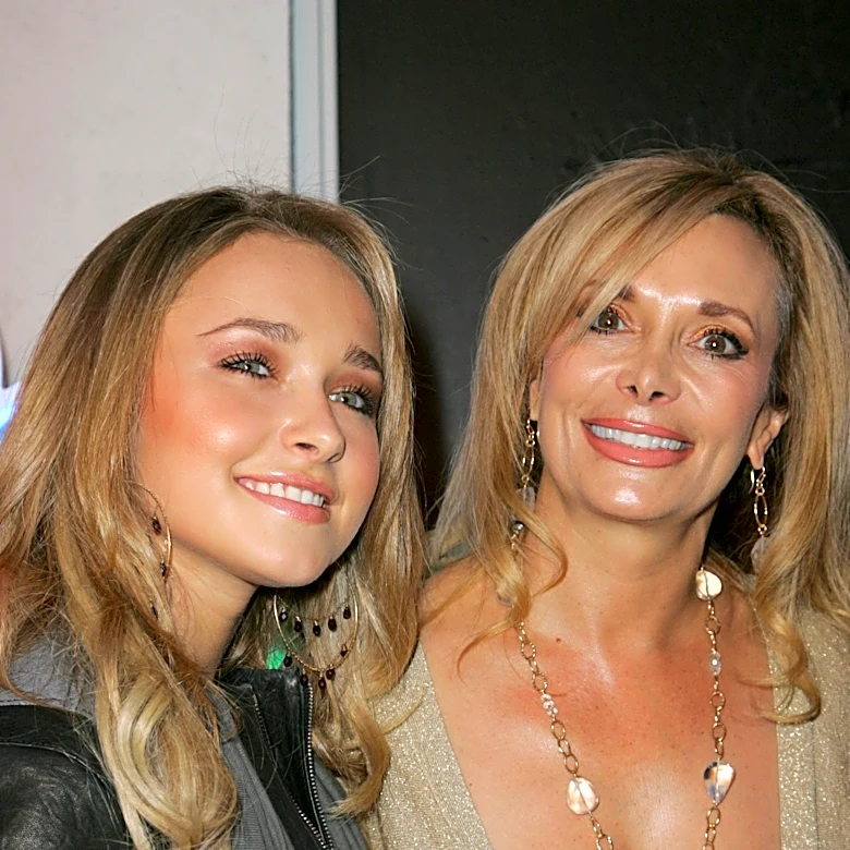 Hayden Panettiere's mom hits back at 'haters' for judging 'how I mourn' death
