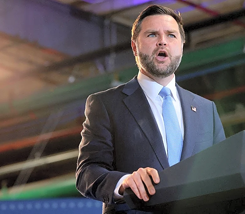Vance calls Canada a 'state' during rally, says it was 'Freudian slip'