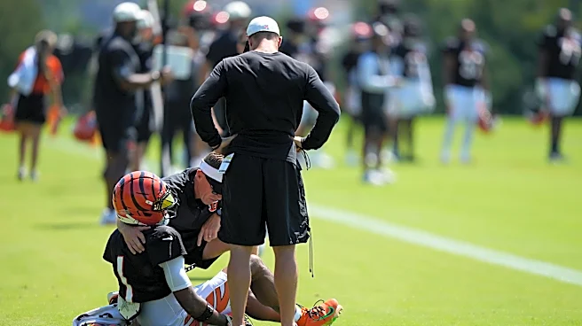 Ja'Marr Chase limps off field with apparent knee injury at Bengals practice