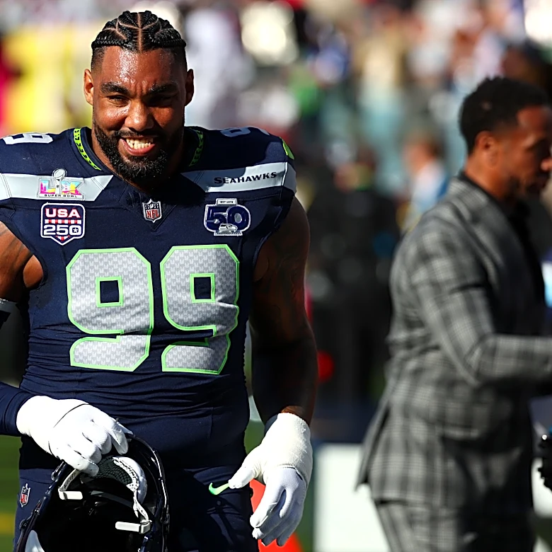 Seahawks agree to extension with star defensive lineman