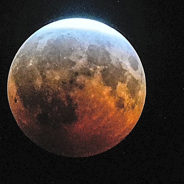 See breathtaking views of last night's 'almost blood moon'