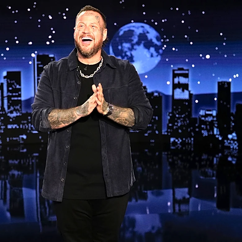Jelly Roll clarifies political views after Trump digs on 'Kimmel'