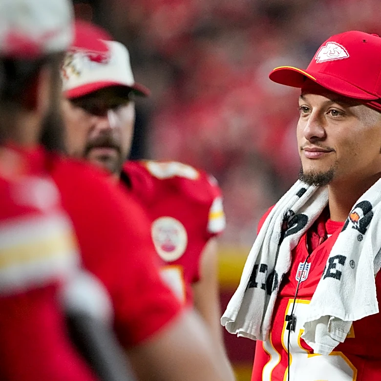 Should you draft Patrick Mahomes in fantasy? Injury update, outlook for Chiefs QB