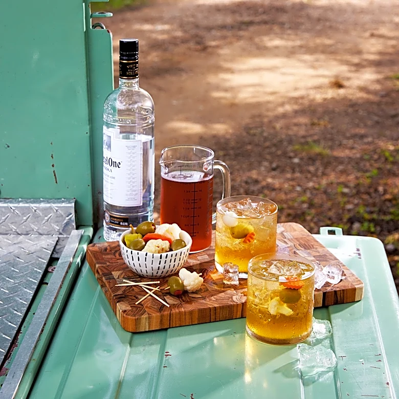 Dolly Parton had a twist on the dirty martini. Here's how to make it
