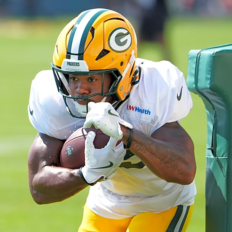 Packers RB Josh Jacobs placed on commissioner's exempt list following battery charge