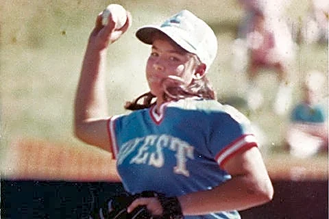 Little League baseball pioneer encourages other girls to 'do what you love'