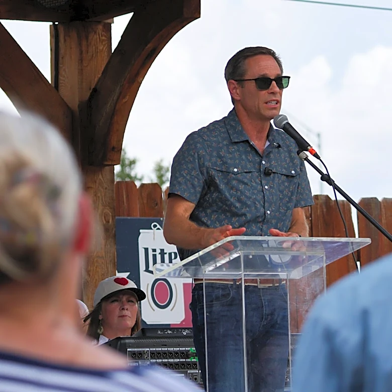 Former GOP justices back Democrat in Texas attorney general race