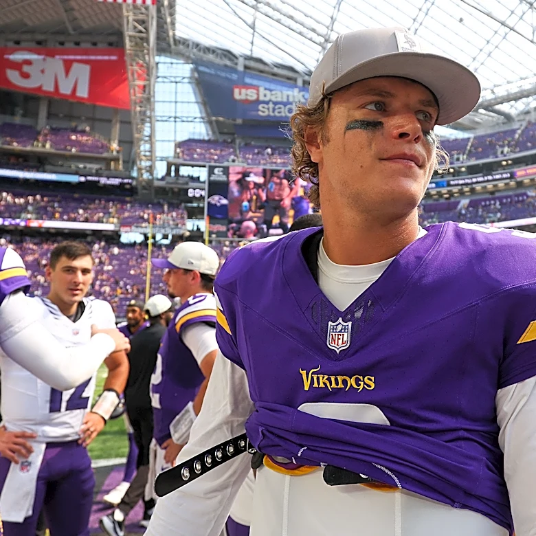 Winners and losers of NFL roster cuts: Who's bluffing on QBs?