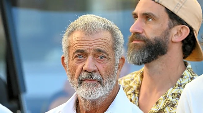 Mel Gibson apologizes after mocking ASL interpreter in viral video