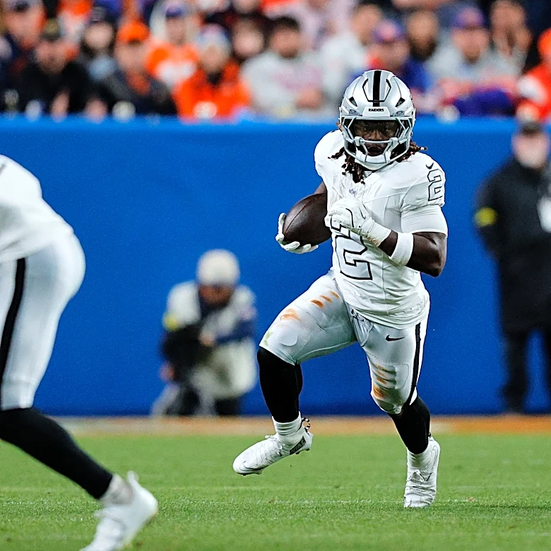Should you draft Ashton Jeanty in fantasy? Injury update, outlook for Raiders RB
