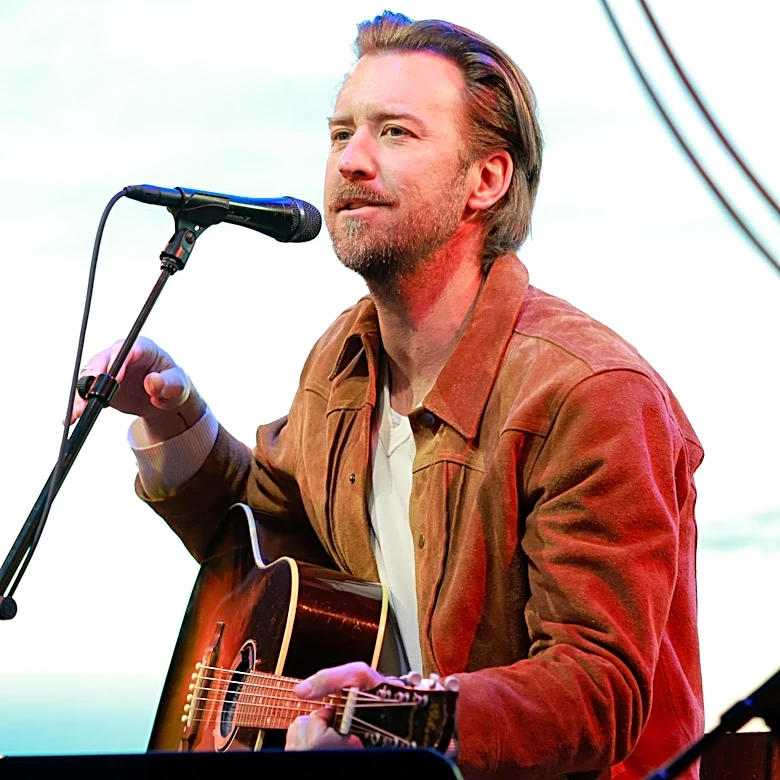 Lady A's Charles Kelley credits sobriety for healthy new look