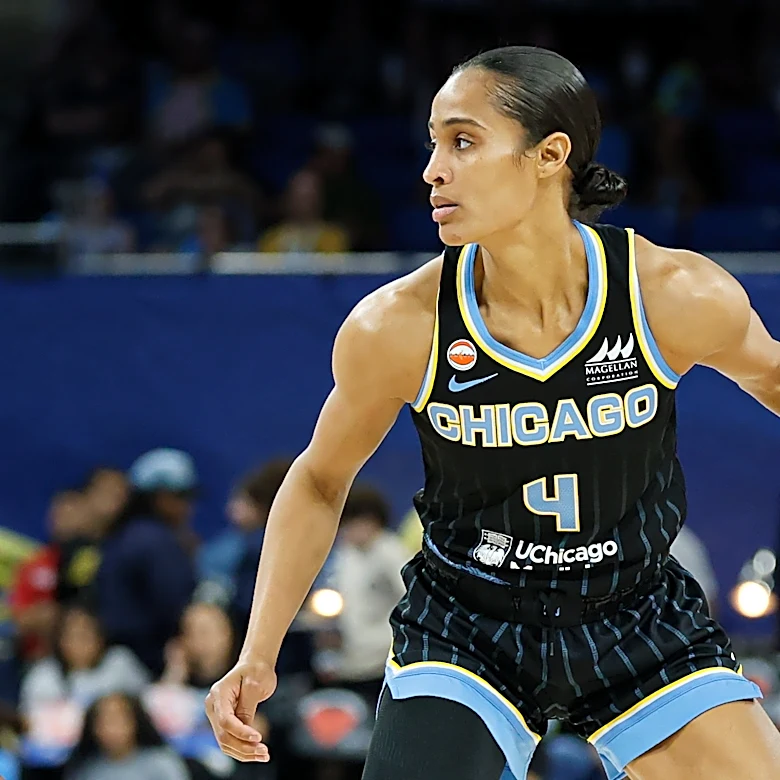 Chicago Sky guard Skylar Diggins out for the season with right knee injury