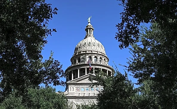 New Texas laws take effect Sept. 1. See rules on electronic repairs, gold