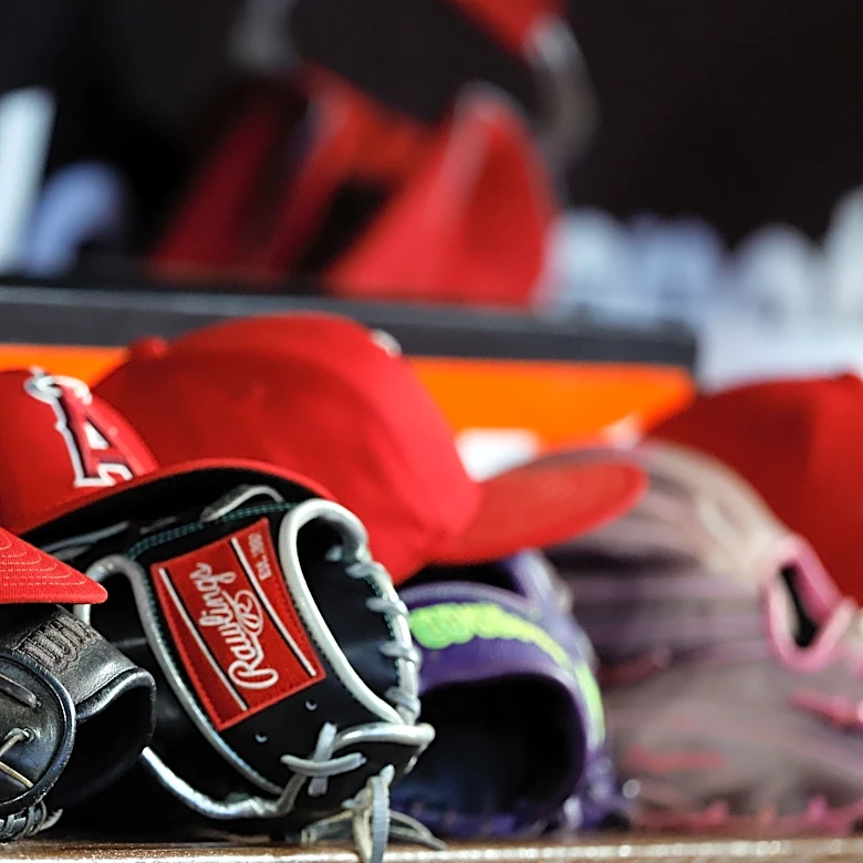 Angels sold to Rams owner Stan Kroenke, ending Arte Moreno's disaster tenure