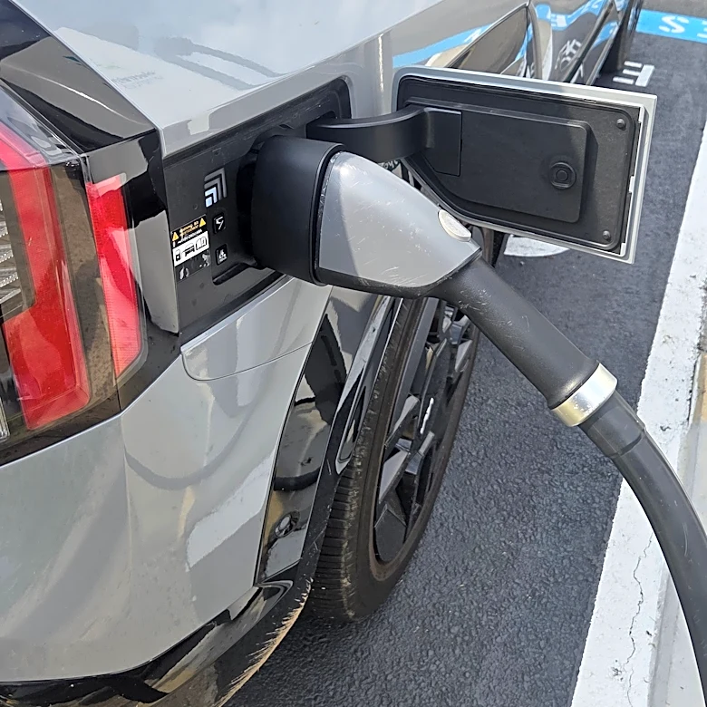 I drove one of the few electric three-row SUVs. Kia's EV9 delivers