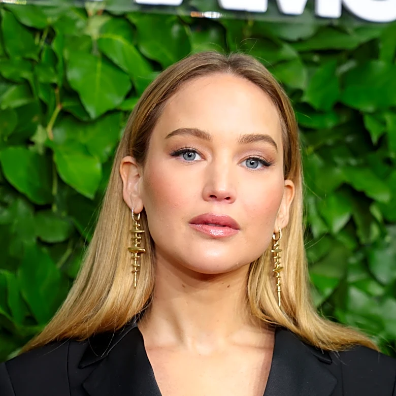 Jennifer Lawrence reveals the plastic surgery procedure she wants but won't get