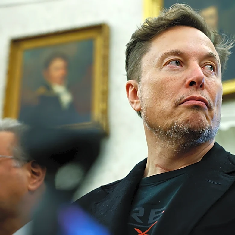 Elon Musk is feuding with Chess.com. And not for the first time.