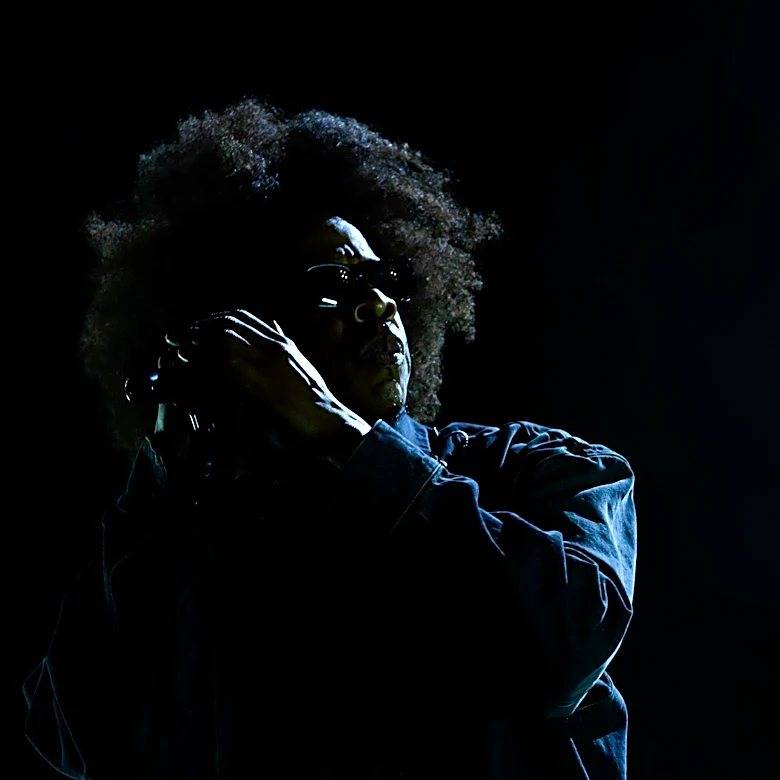 Jay-Z brings out Lauryn Hill during first anniversary show in London