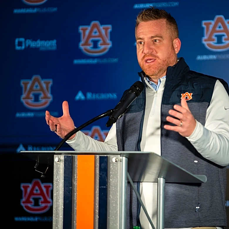 Auburn vs Baylor prediction: Tigers outlast Bears to open Alex Golesh era