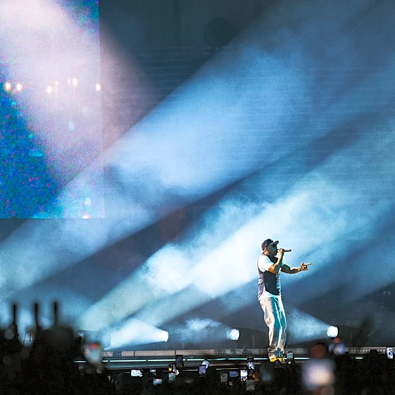 Jay-Z performs final night in London with UK stars Dave and Sampha