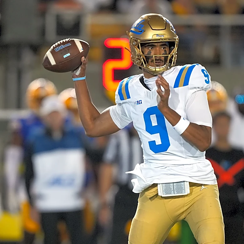Nico Iamaleava injury update: UCLA QB helped to medical tent in Cal game