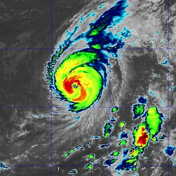 Downpours, rip currents and tornadoes: What Hurricane Lowell may bring
