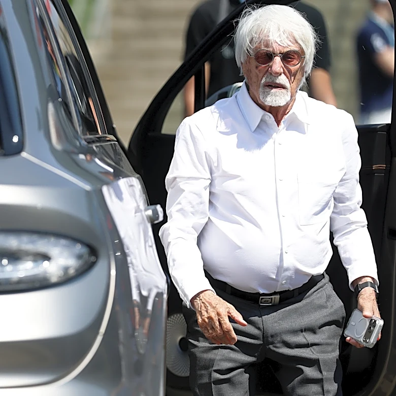 Ex-Formula 1 CEO Bernie Ecclestone detained at airport because of shotgun