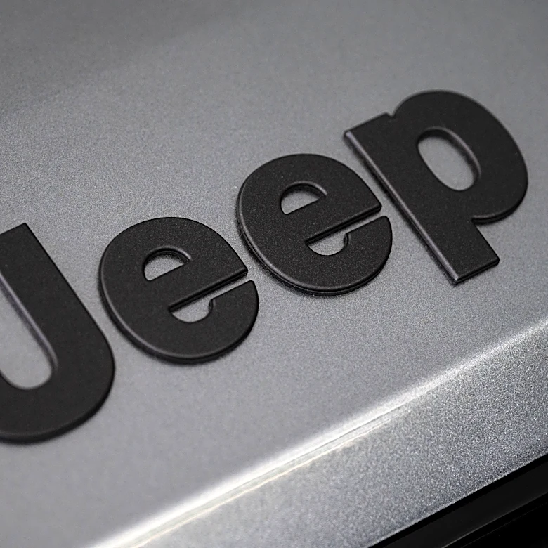 FCA recalls 328K Jeep Grand Cherokees. See impacted vehicles