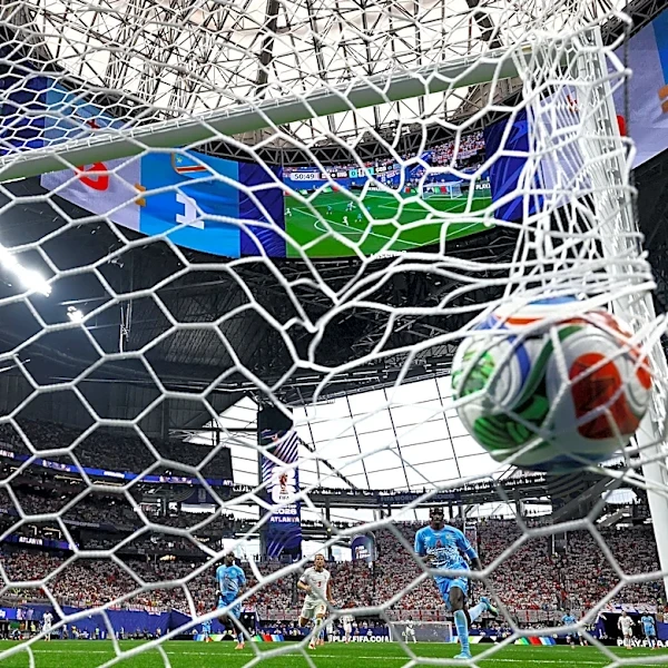 London-based amateur goalkeeper to become king in Uganda