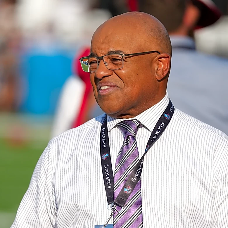 Mike Tirico and the NFL are back – he thinks the Cowboys are, too