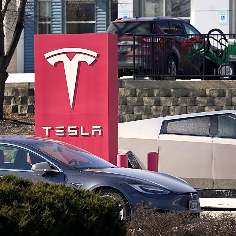 Tesla autopilot probe urged after videos show drivers asleep at the wheel