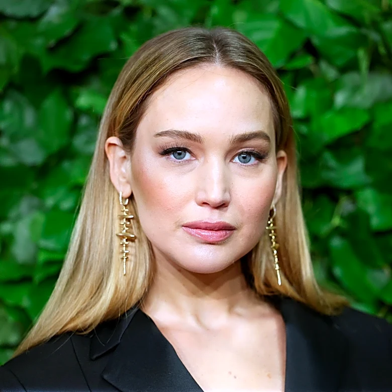 Jennifer Lawrence finally joins Instagram – but she has one warning