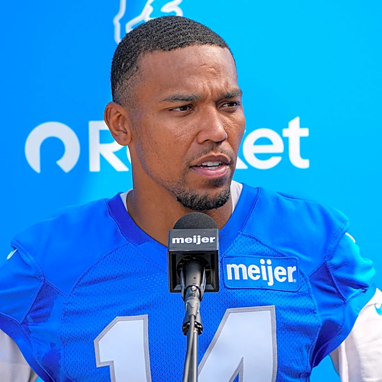 Lions restructure contracts of two stars. What it means