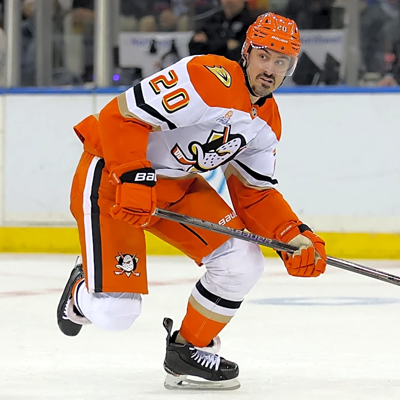 Montreal Canadiens sign Chris Kreider to one-year deal
