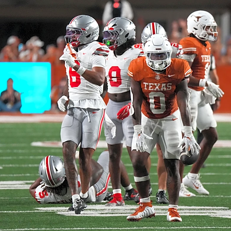 Texas or Georgia at No. 1? College football rankings projection for US LBM Coaches Poll
