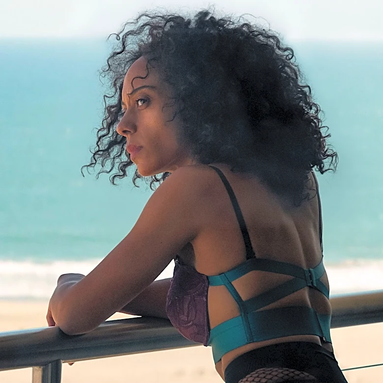 Rosalind Eleazar crushes 'risqué' role as Chris Rock's 'Misty Green'
