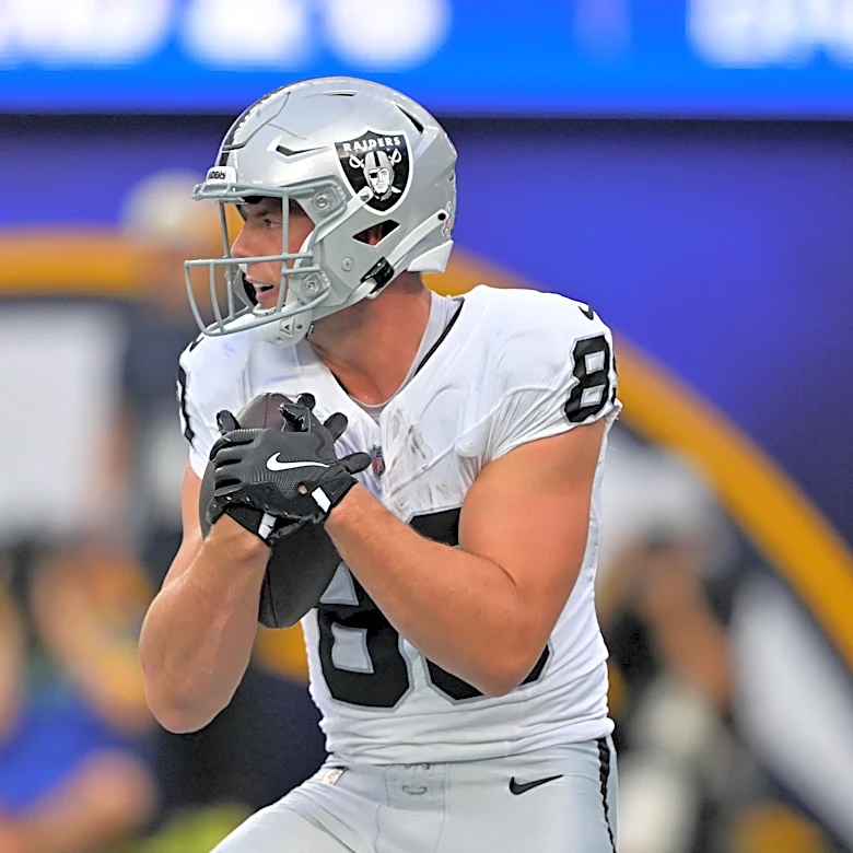 Is Brock Bowers playing today? Raiders TE gets positive injury update