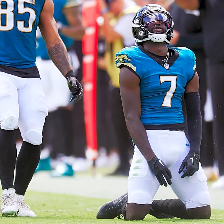 Brian Thomas Jr. finishes Week 1 after briefly leaving
