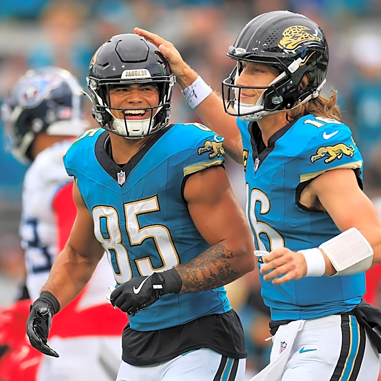 Brenton Strange scores TD in opener
