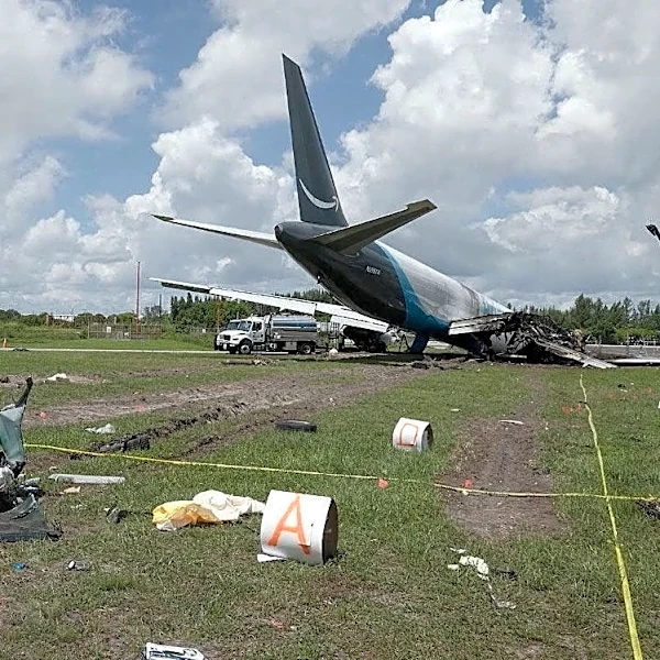 Amazon halts operations with 21 Air after Miami cargo plane crash