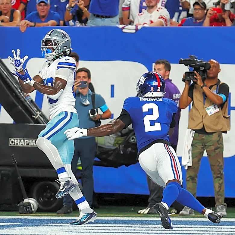 CeeDee Lamb visits the end zone in NFC East showdown