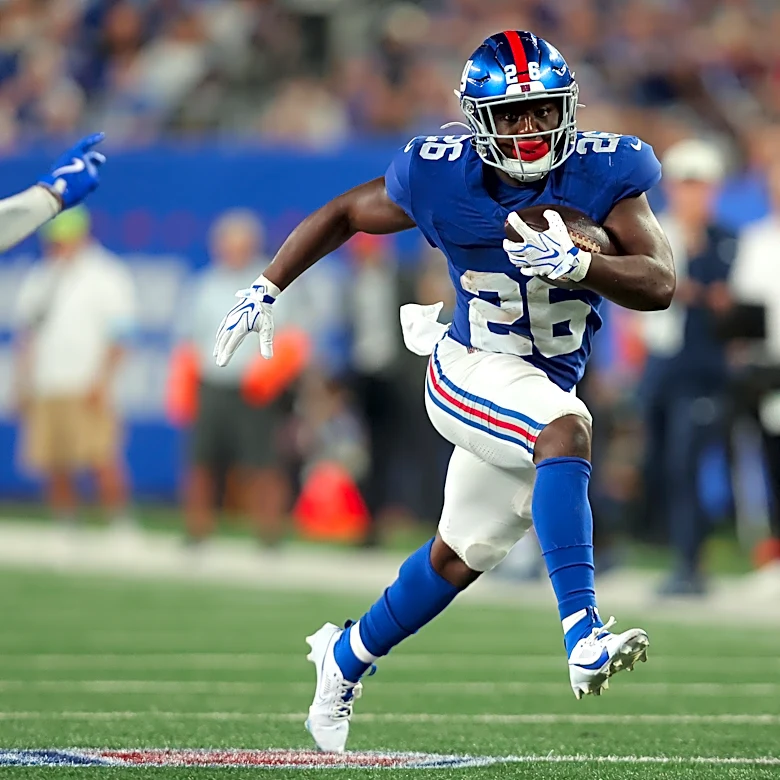 Devin Singletary totals 10 touches, scores in Week 1