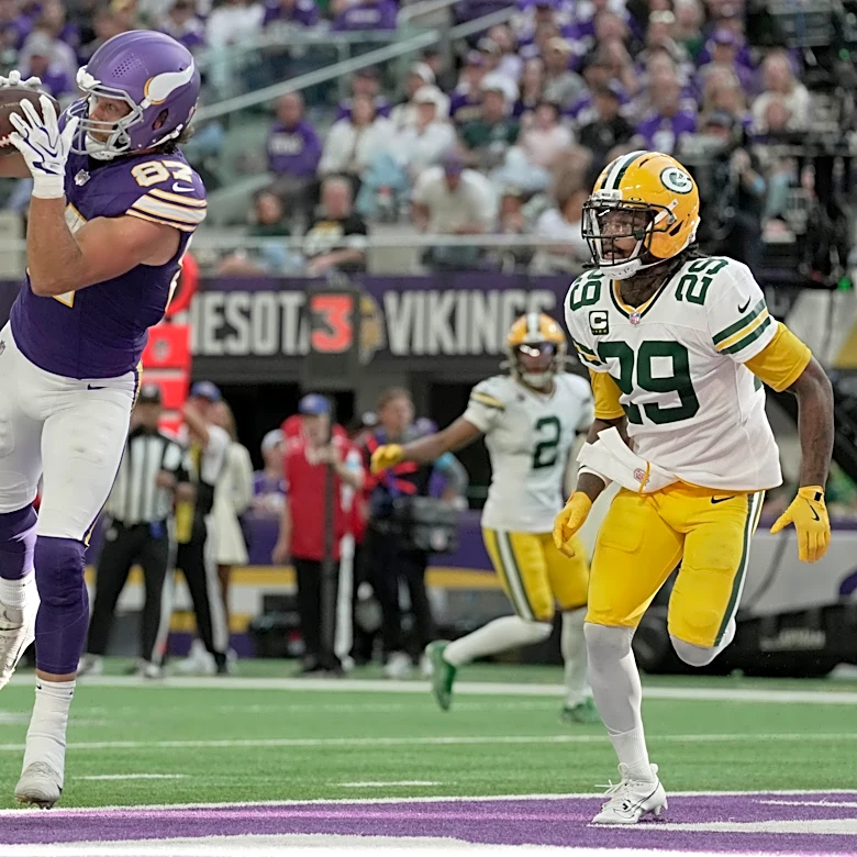 T.J. Hockenson scores in opener