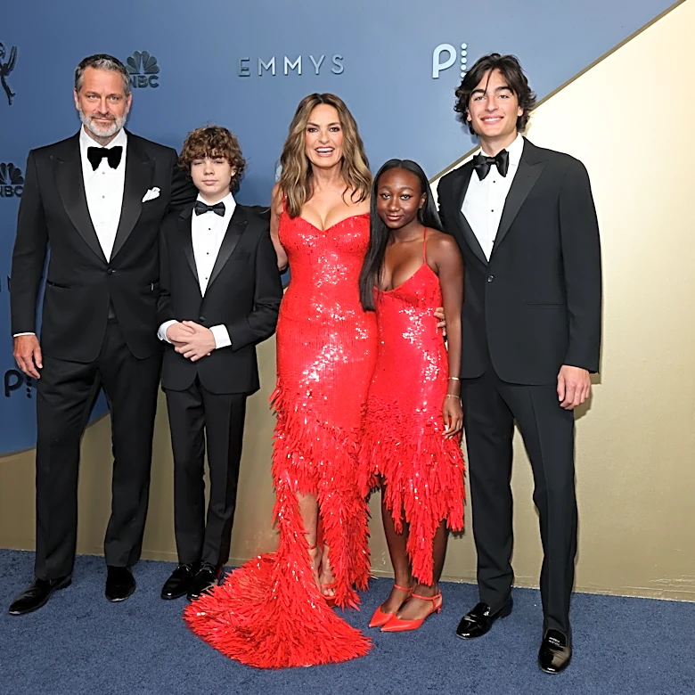 Mariska Hargitay, daughter channel Jessica Rabbit in matching red looks