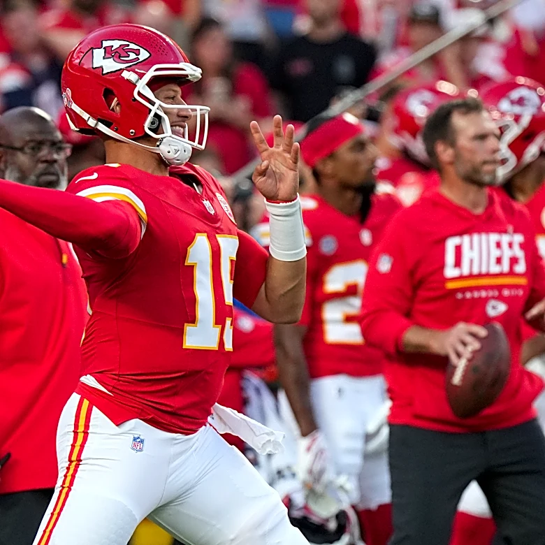 Patrick Mahomes looks good in return from ACL