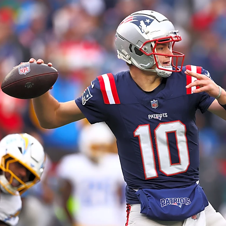 Steelers at Patriots: Predictions, picks and odds for NFL Week 2 game
