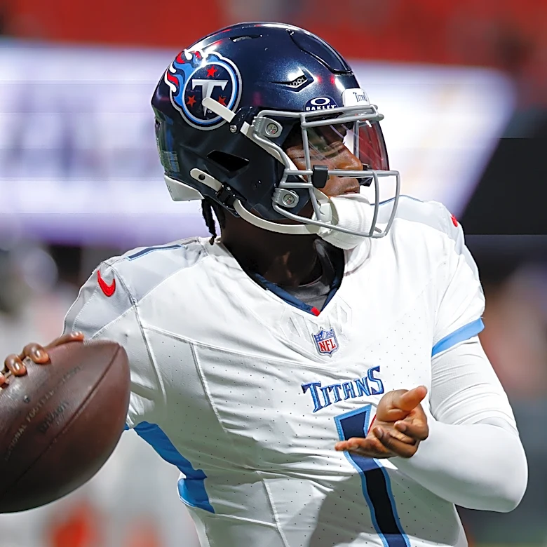 Eagles at Titans: Predictions, picks and odds for NFL Week 2 game