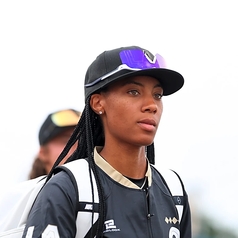 Mo'ne Davis reunites with her Little League catcher at his MLB debut