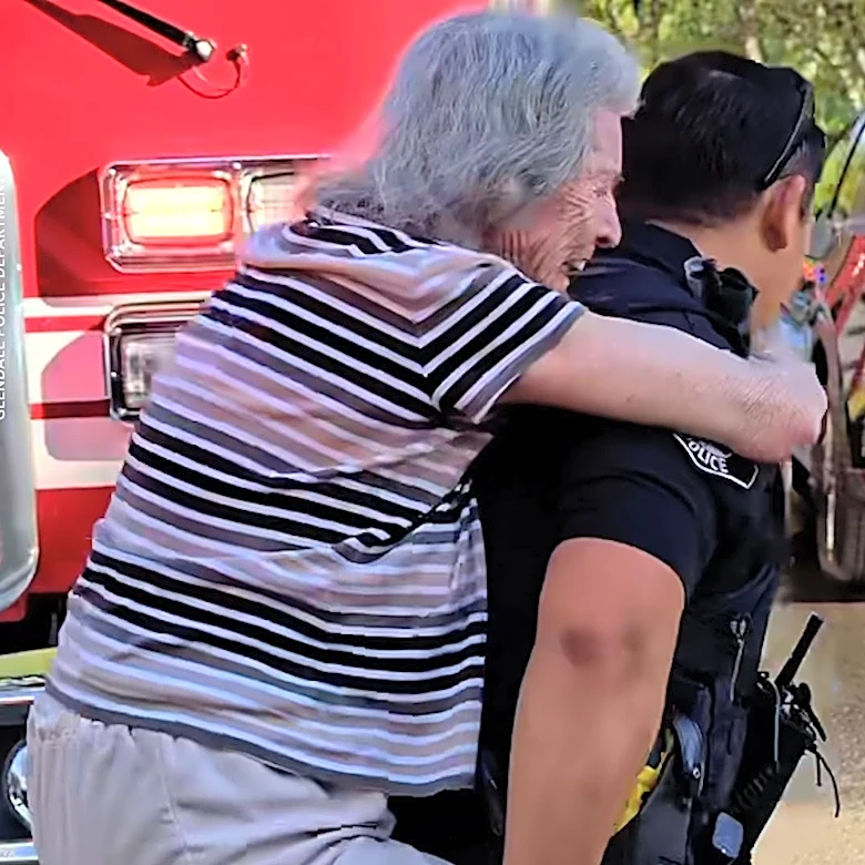 Elderly residents brought to safety during Glendale nursing home fire